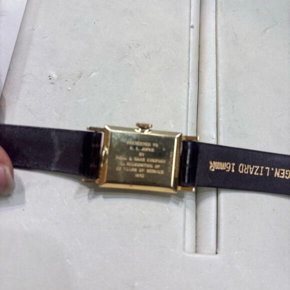 Vintage Hamilton 14K Yellow Gold Watch – Caliber 982M (Circa 1940s–50s) - Picture 8 of 9